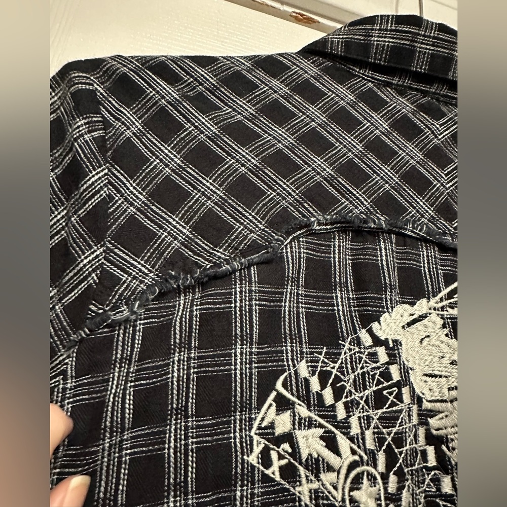 Crow & White Plaid Tier Bell-Sleeve Button-Up - Picture 10 of 11